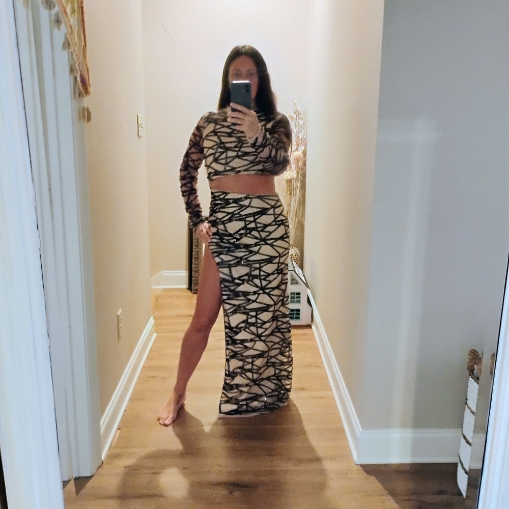 FASHION NOVA Stylish Black and Tan Dress